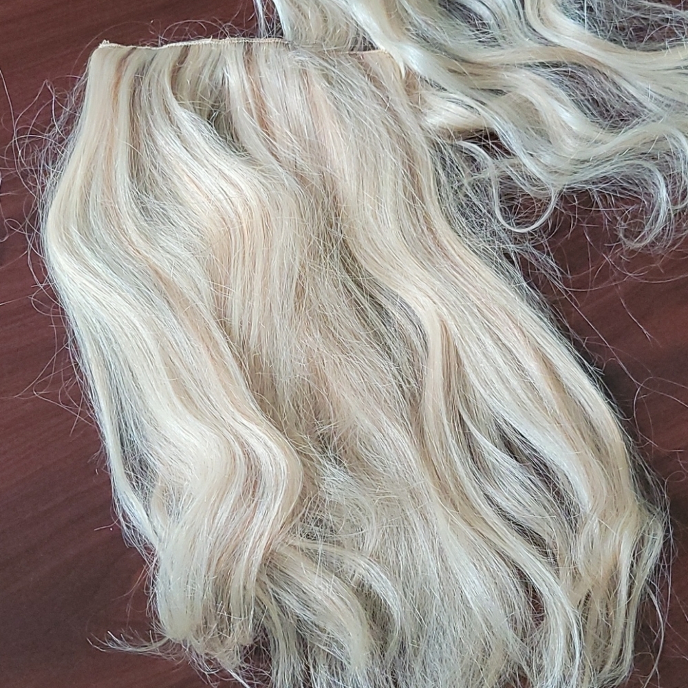 COPY - Hidden Crown 60/8 clip in extensions 16" **FIRM ON PRICE**